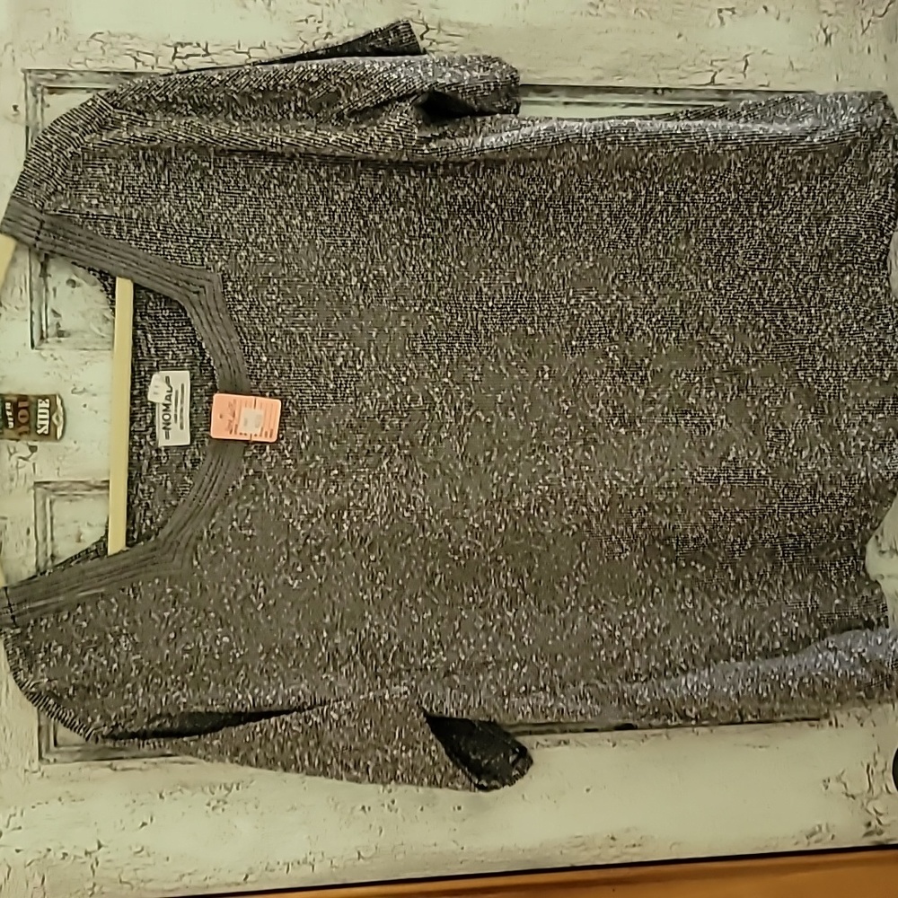 Black & white top from Dairi